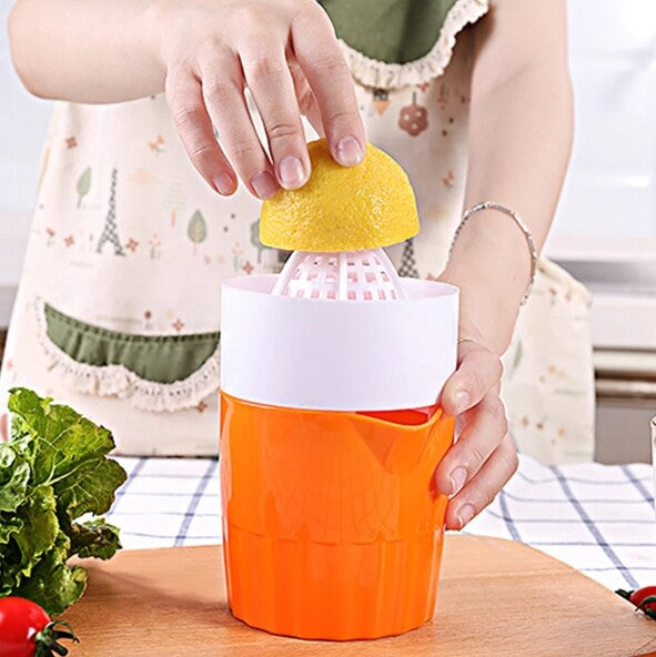 2-in-1 Manual Citrus Juicer